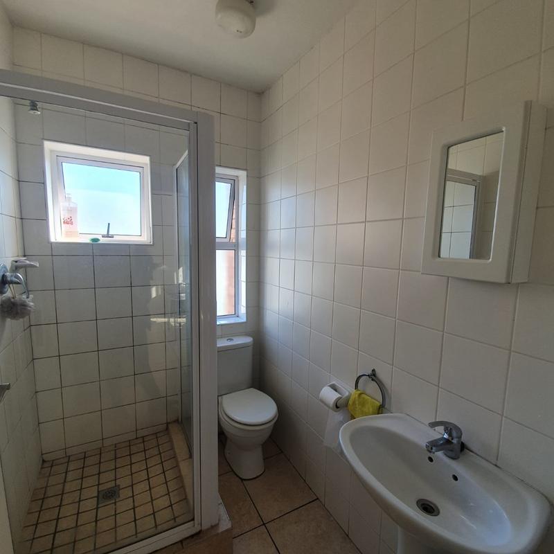 To Let 3 Bedroom Property for Rent in Grahamstown Central Eastern Cape